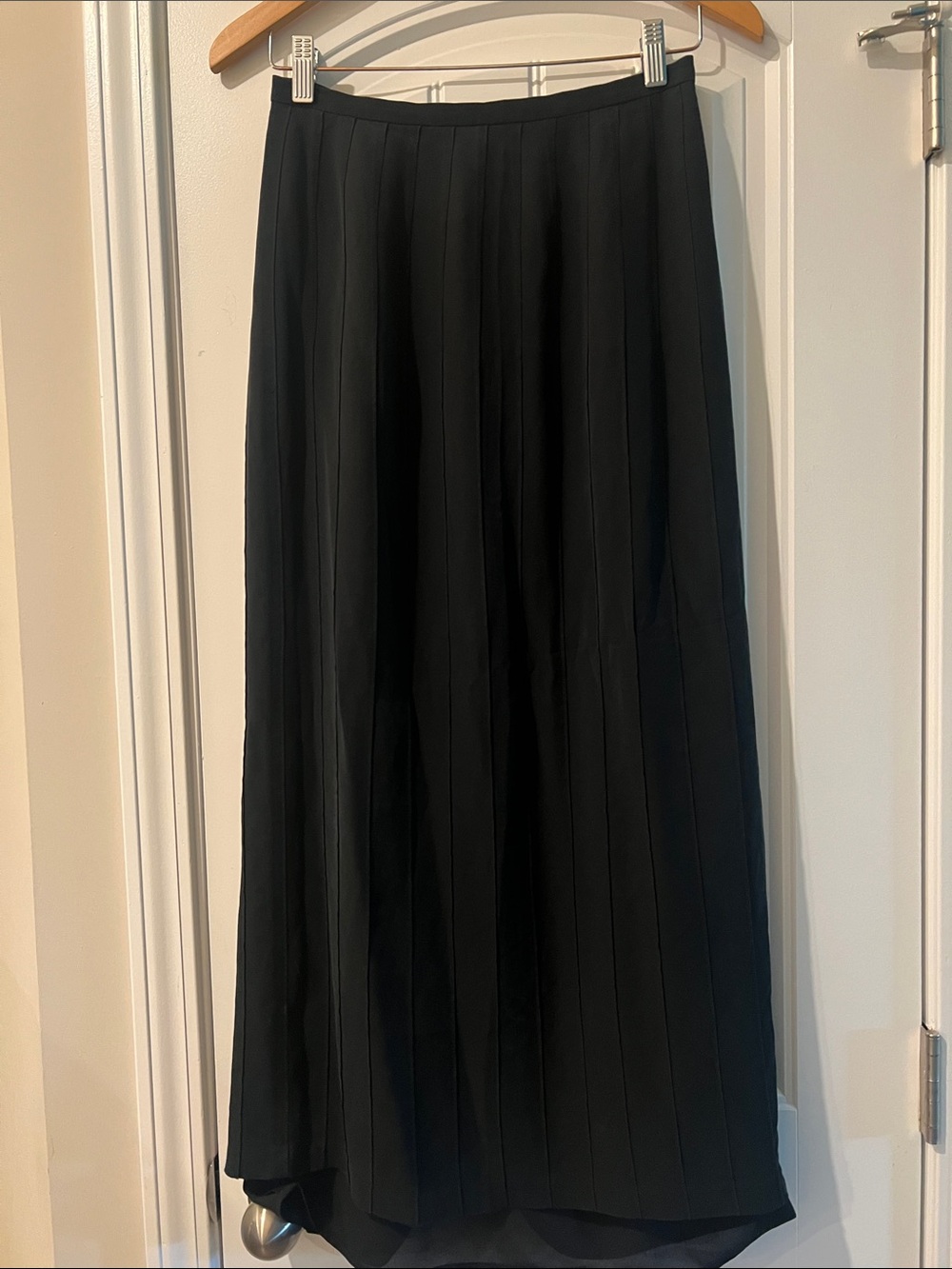 Banana Republic SILK Midi Skirt Size 6